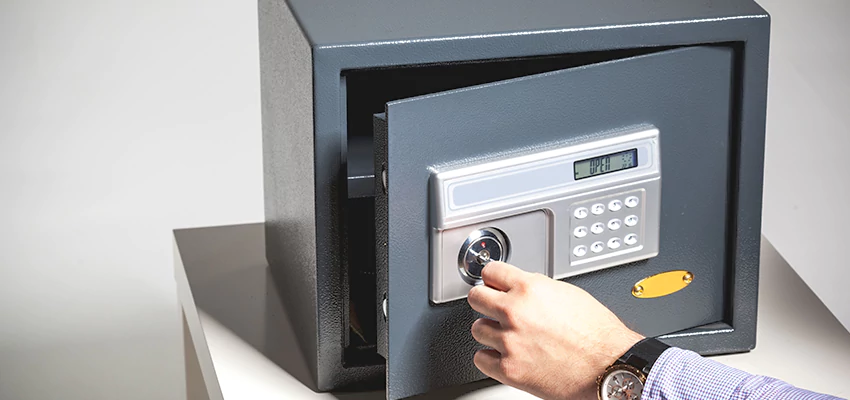 Jewelry Safe Unlocking Service in Port Orange, Florida